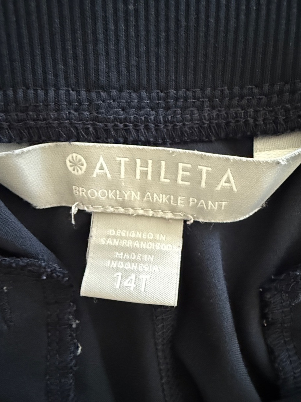 Athleta Brooklyn Ankle Pant Size 14 Tall Navy Blue 31” Inseam Side Slit Stretch - Picture 2 of 4